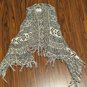 Justice Black and White Knit Vest size 16/18